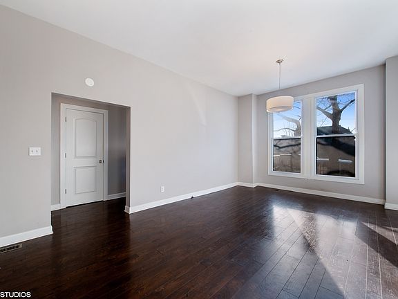 5th image of 1817 N Winchester Ave