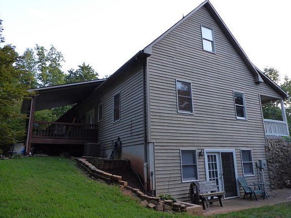 3rd image of 555 Claybanks Dr