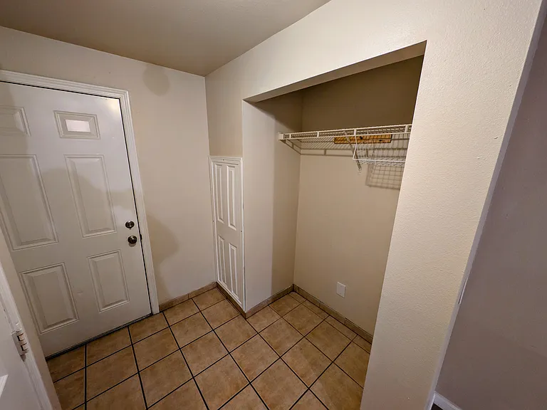 10613 Sheridan Ave S — Photo 18