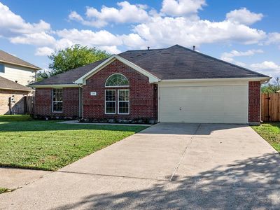 145 Green Isle Ave, Dickinson, TX, 77539