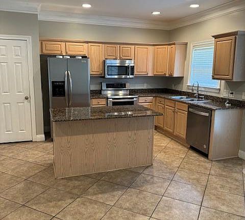5th image of 1805 Geerkin St APT 1