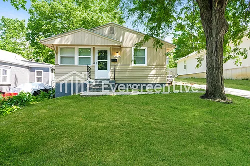 1124 E 84th Ter Photo 1