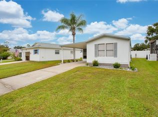 607 NE Cottage Park Ln, Leesburg, FL 34748
