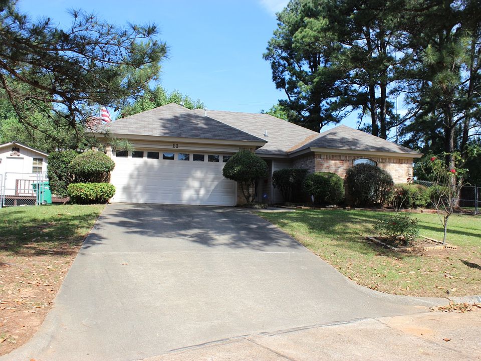 1st image of 11 Holiday Ln