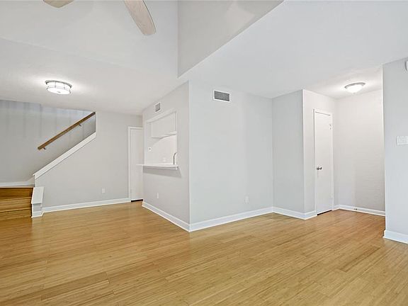 4th image of 7640 W Greenway Blvd APT 5N