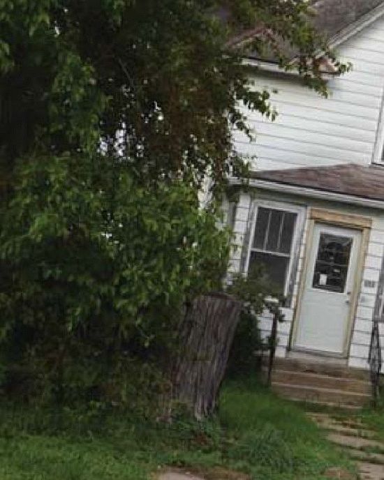 2nd image of 302 S State St