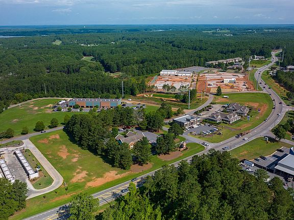 4th image of Lake Oconee Pkwy