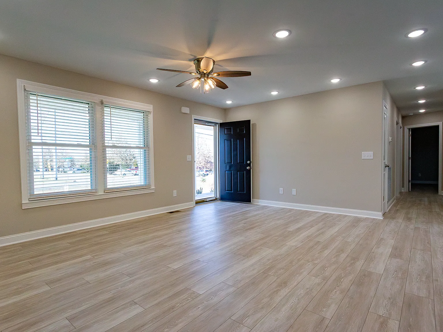 3 bed, 1500 sqft, $1,800 — Photo 3
