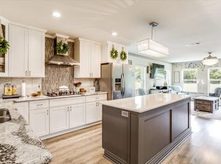 521 Bakers Branch Rd, Waxahachie, TX 75167