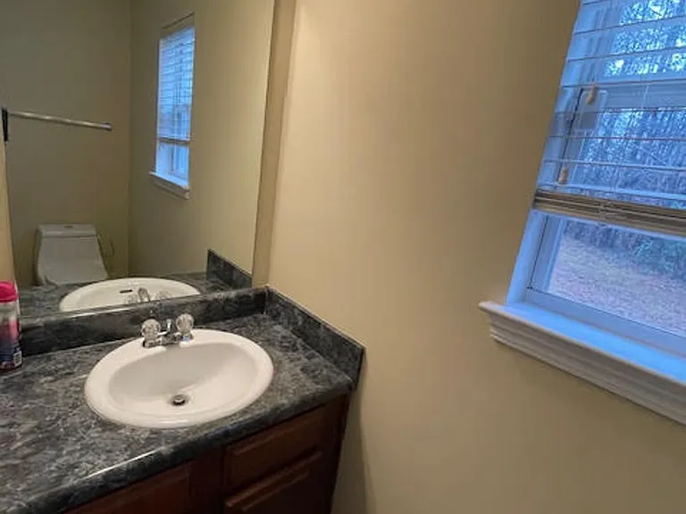 4202 Fortune Point — Photo 23
