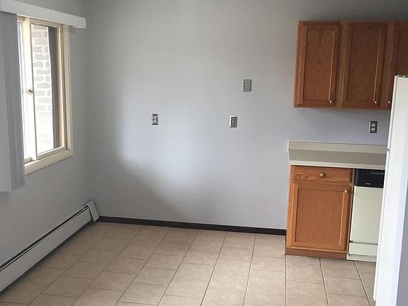 3rd image of 1053 County Road D E APT 106