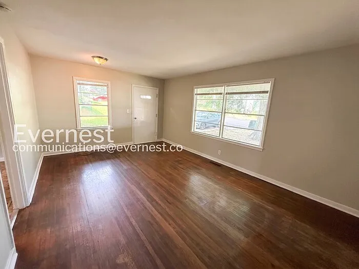 1536 17th St SW — Photo 5
