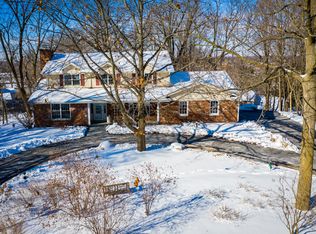 1535 Constitution Dr, Brookfield, WI 53045