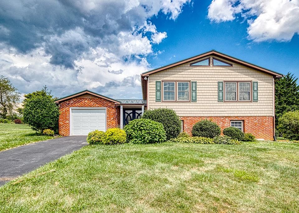 1st image of 1260 Crest View Dr