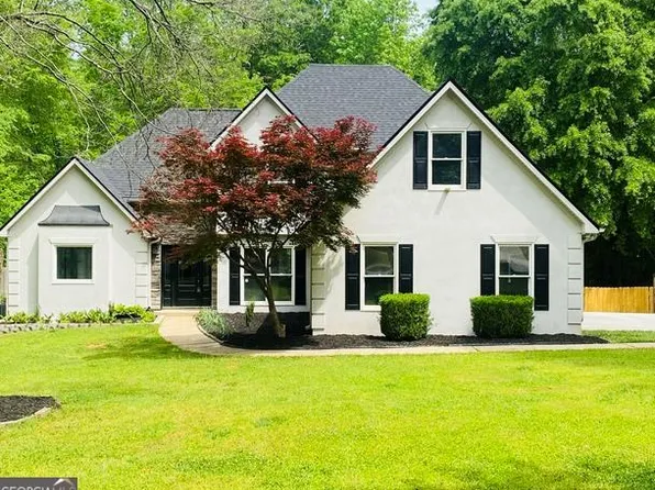 275 Mosby Woods Dr, Newnan, GA 30265
