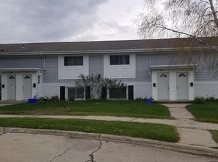 908 Rainbow Ct, Two Rivers, WI 54241