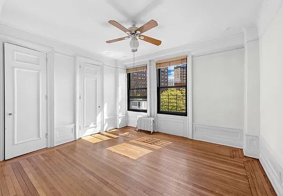 4th image of 924 W End Ave APT 42