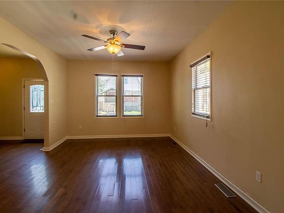 3rd image of 5324 Gilson Ave
