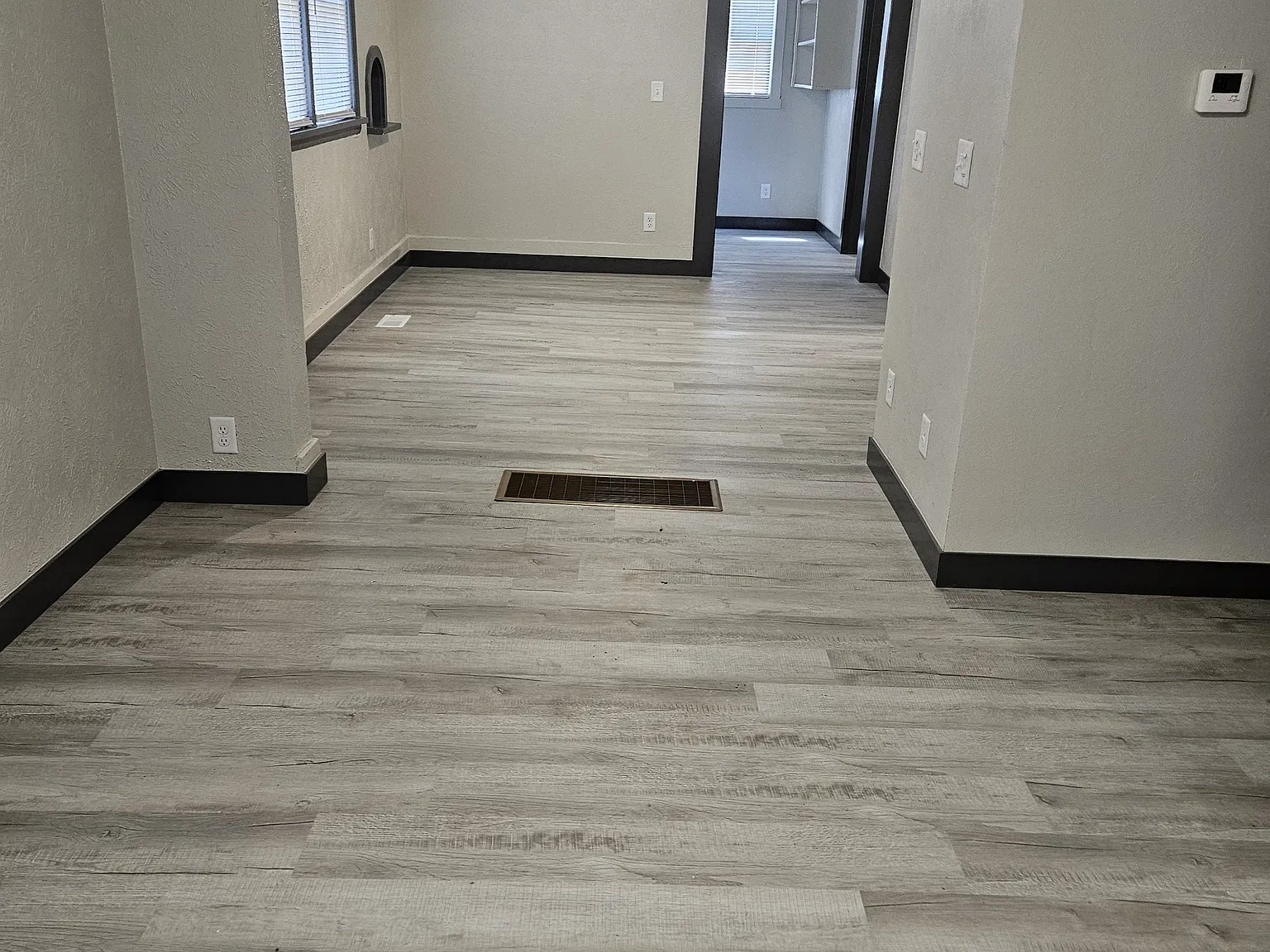 3 bed, 1200 sqft, $1,200 — Photo 3