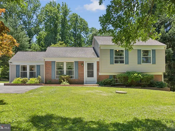 2824 Orchard Lakes Dr, Baldwin, MD 21013