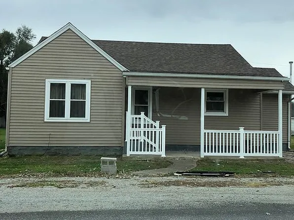 9 W Georgia Ave, Casey, IL 62420