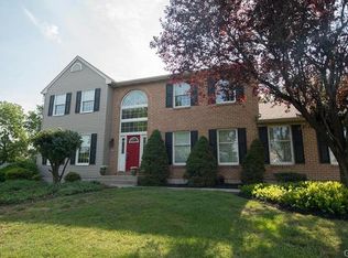 18 High Saddle Ln, Allentown, PA 18104