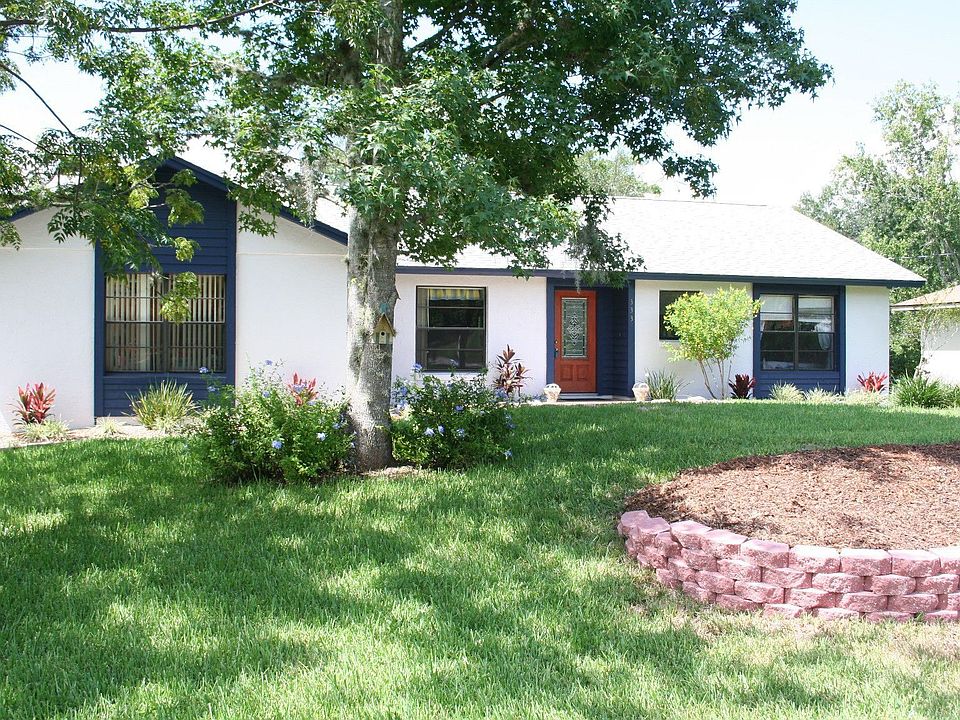 3 BR 2 BA 2car garage