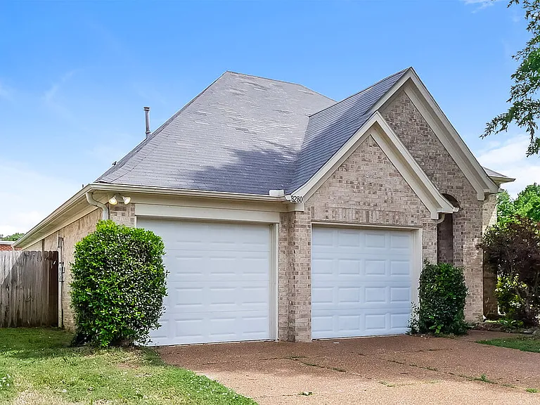 8280 Dexter Ridge Cv E — Photo 3