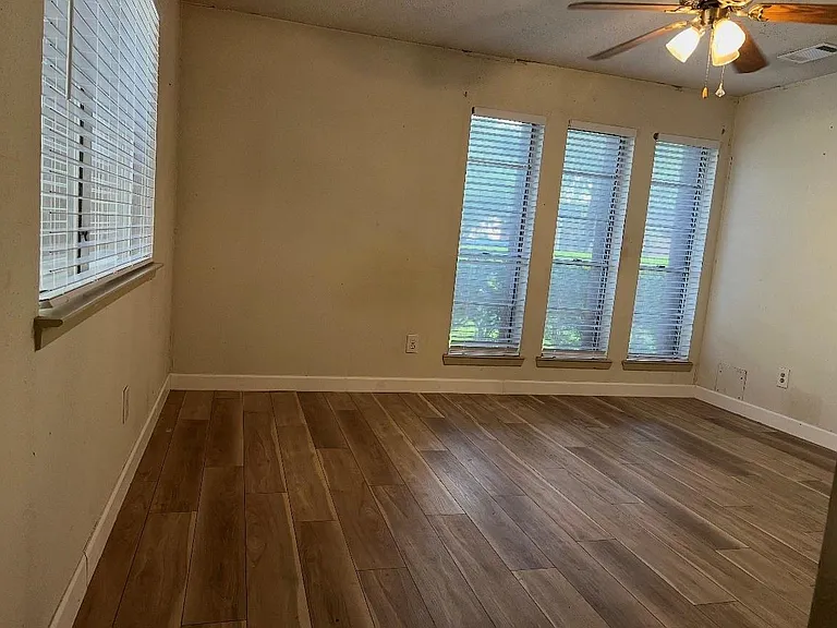17010 Sunview Ct — Photo 6