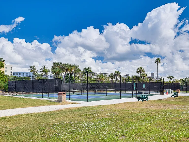 4263 Bay Beach Ln #ID1385802P — Photo 32