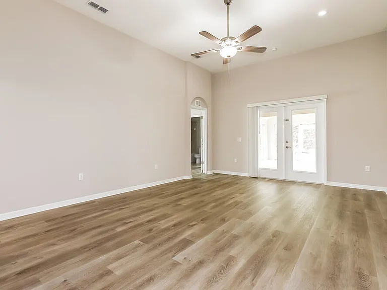 1873 Kingsmill Dr — Photo 5