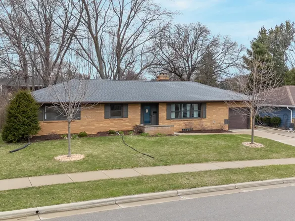 164 W Goodland St, Sun Prairie, WI 53590