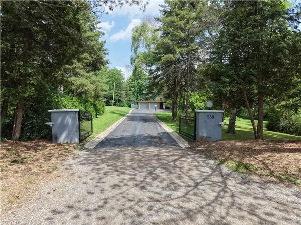 560 Crane Ct, Burlington, ON L7P 4Y8