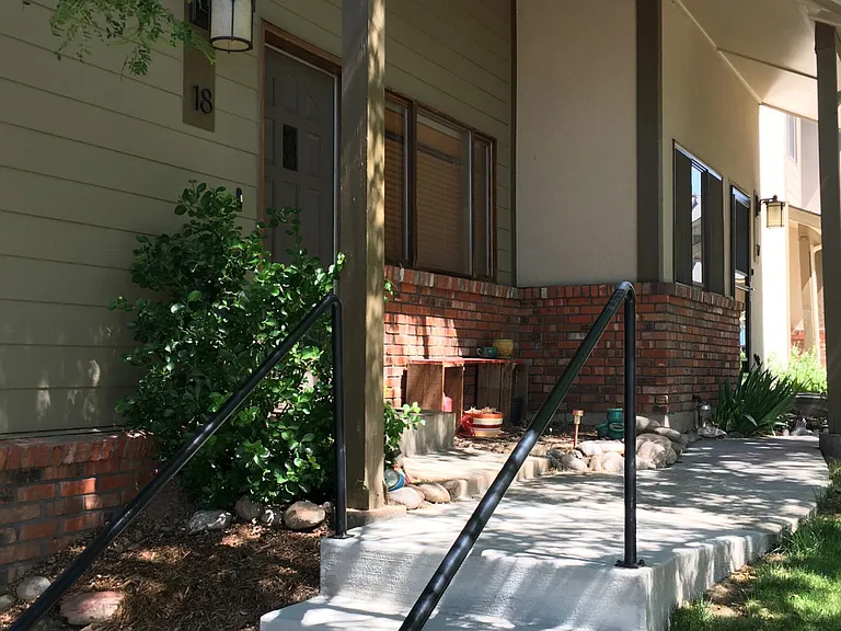 161 E 33rd St #18 — Photo 6