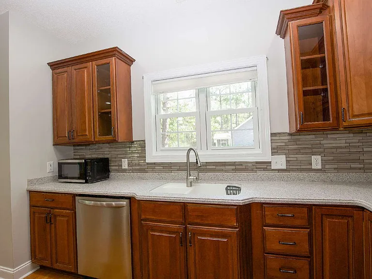 108 Fawnwood Dr — Photo 17