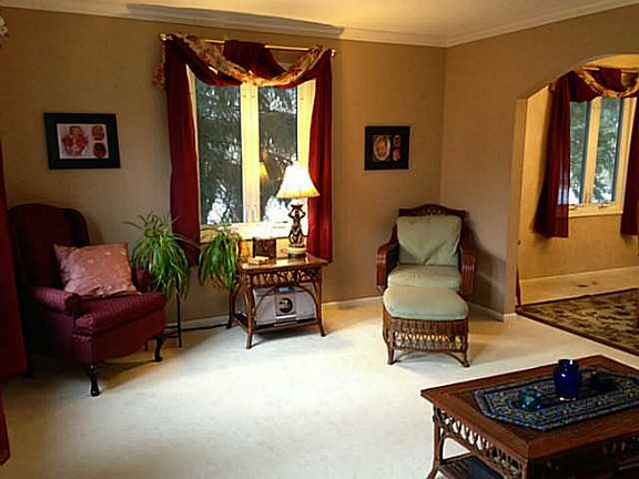 3rd image of 900 Apple Creek Dr