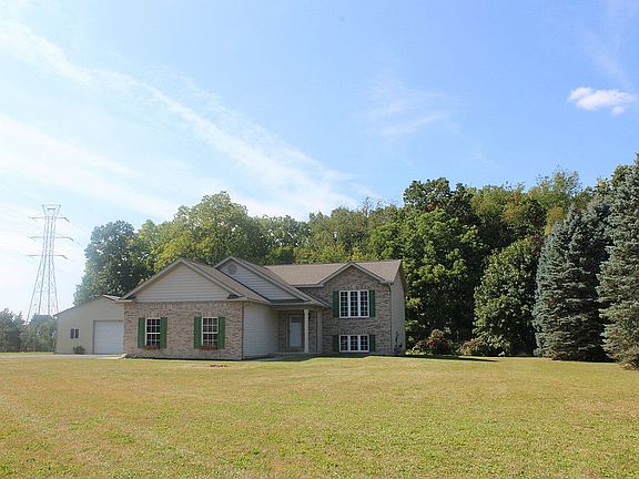 5th image of 8970 Highcreek Ct