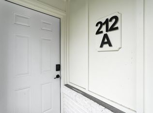 212 W 57th St #212A, Savannah, GA 31405