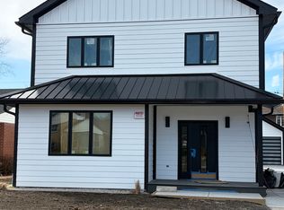 1112 N Knight Ave, Park Ridge, IL 60068