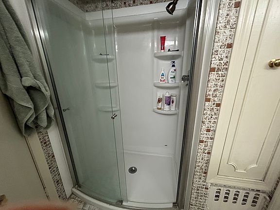 3rd image of 58 Shea St