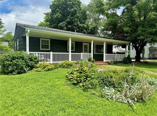 215W W Grant St, Maryville, MO 64468