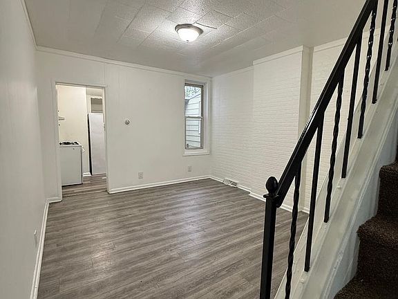 4th image of 27 Jersey St