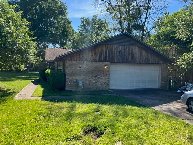 3 bed, 1228 sqft, $1,200 — Photo 2