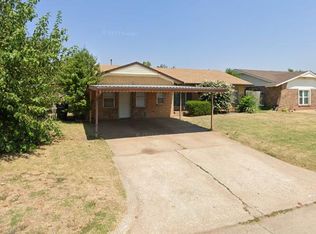 1065 NW 5th St, Moore, OK 73160