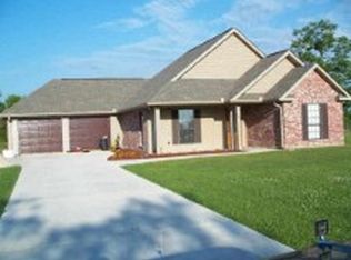 15 Paper Shell Rd, Carriere, MS 39426
