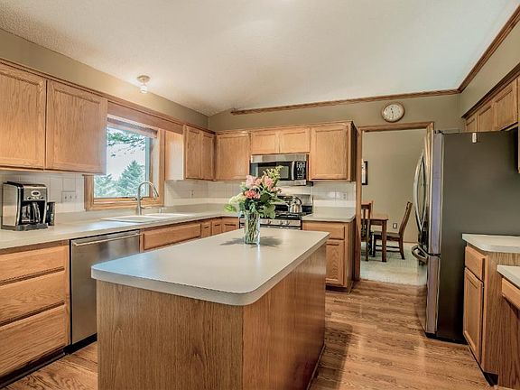3rd image of 5420 Teakwood Ln N