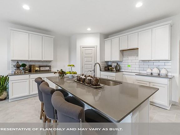 3rd image of 10623 Kings River Dr