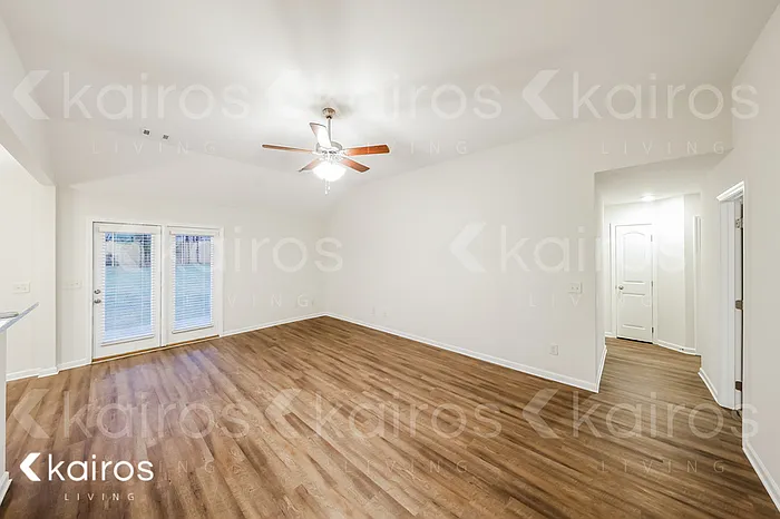 147 Nottingham Way — Photo 3