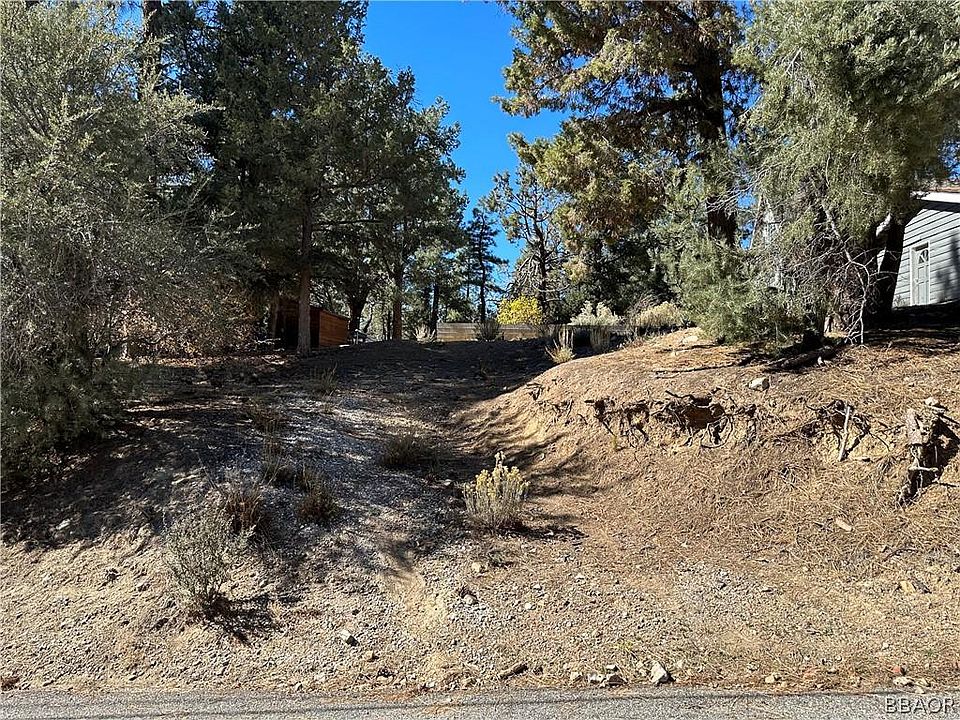 1st image of 216 Starr Dr