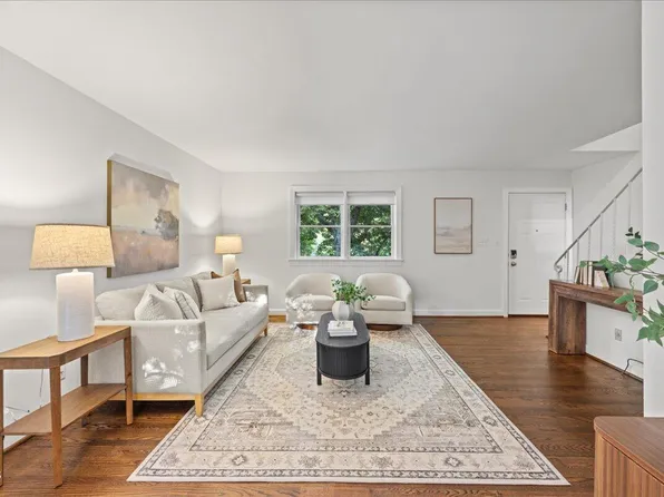 1641 Sutton Dr, Raleigh, NC 27605
